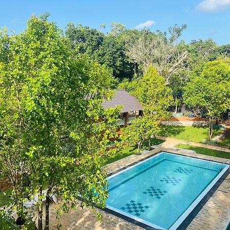 Maapagala Resort シギリヤ エクステリア 写真